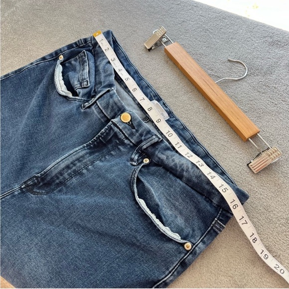 GOOD AMERICAN Always Fits Good Classic Straight Leg Jeans size 14-18 - Picture 6 of 9